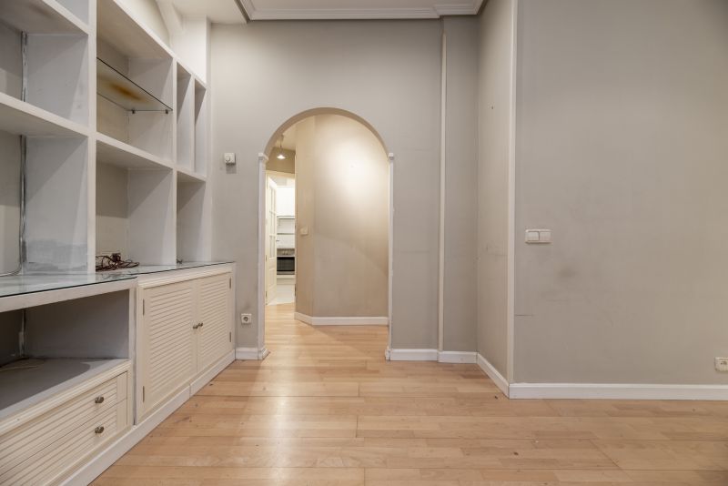 Bookcase Construction in Annapolis, MD